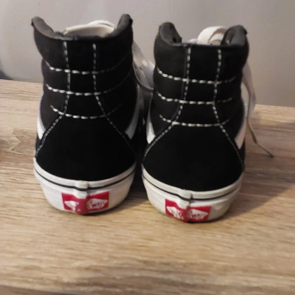 VANS Sk8 Hi Black White High Top Skate Shoes KIDS‎  Size 3